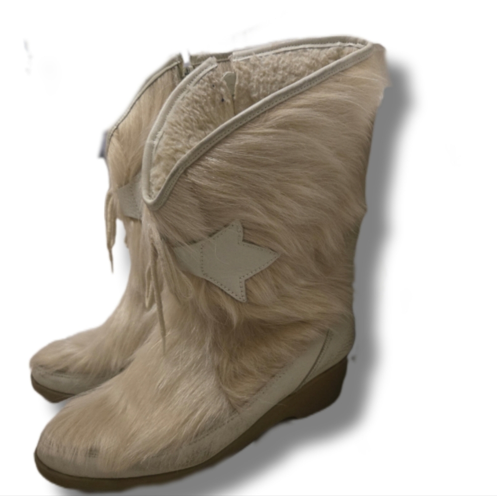Women's Vintage Cream Fur Boots